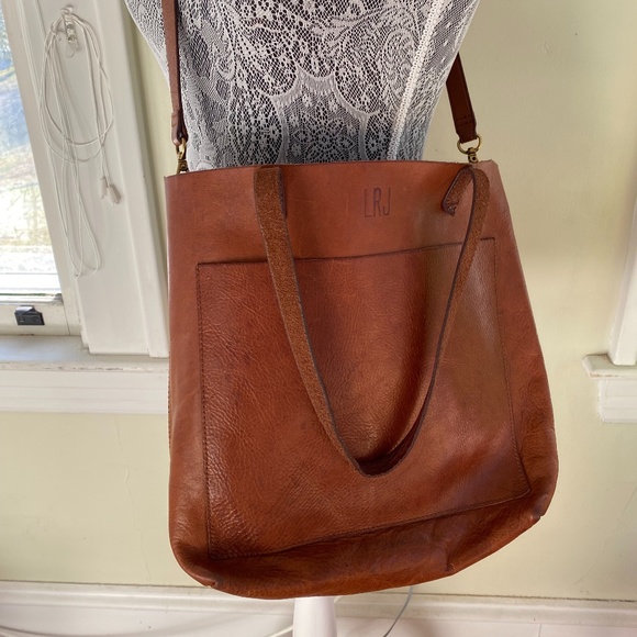Madewell Handbags - Madewell Medium Transport Tote in English Saddle